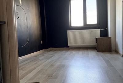 Apartament cu 3 camere decomandat în Central - 4