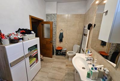 Casa ultracentrala zona Imparatul Traian - 12