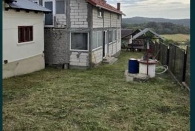 Casă cu 4 camere în Sutești - 6