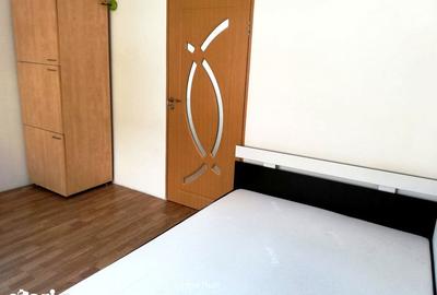 Casă cu 3 camere cu Canalizare în Plopilor - 1