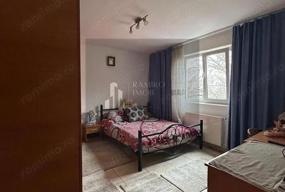 Casă cu 7 camere cu Canalizare în Brâncoveanu - 14