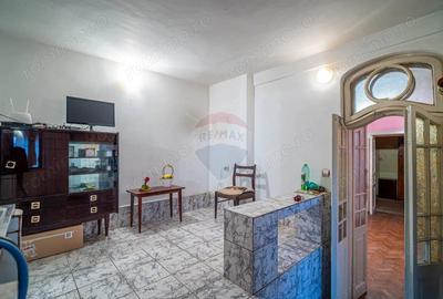 Casa ultracentrala cu 2 camere de vanzare in Ploiesti - 5