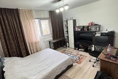 Alexandru - Zimbru - 2 camere decomandat - mobilat - etaj intermediar - 8