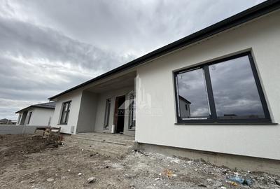Casă individuală cu 4 camere cu Canalizare în Domnești - 11