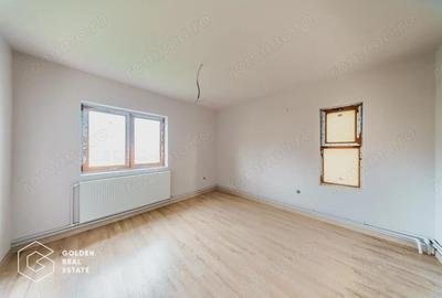 Casă cu 4 camere cu Teren 450 Mp în Pecica - 8