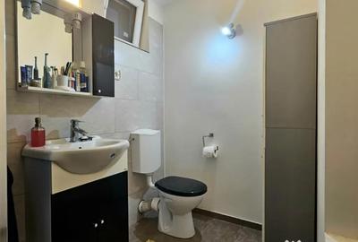 Apartament cu 3 camere decomandat în Tractorul - 2