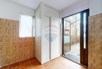 Spațiu comercial, de 18 mp, în Florilor - 5