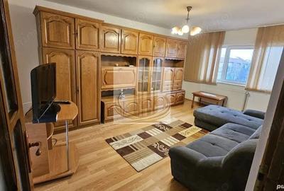 Apartament cu 3 camere decomandat în Lunei - 2