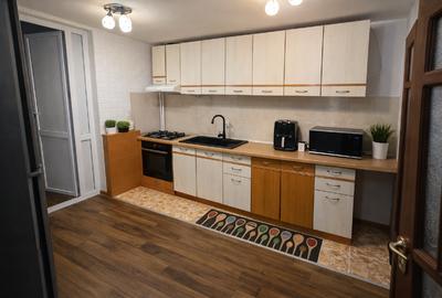 Casă individuală cu 5 camere cu Canalizare în Central - 9