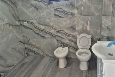 Casă cu 3 camere în Traian - 5