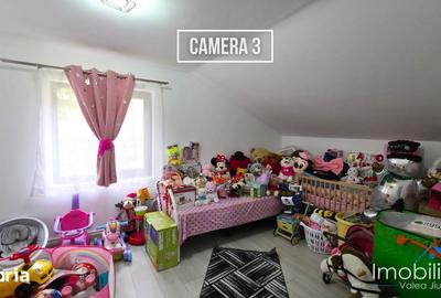 Casă cu 4 camere cu Teren 1711 Mp în Uric - 4