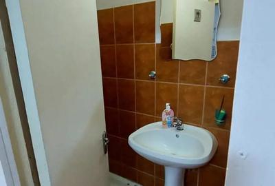 Casa sau spa?iu comercial - 2