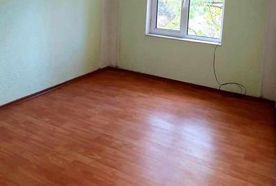 Apartament cu 3 camere decomandat în Câmpineanca - 5