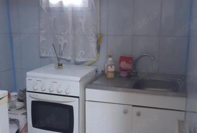 Casa curte de vanzare Sos Salaj - 1