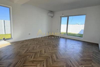 Casă cu 3 camere cu Teren 300 Mp în Berceni - 1