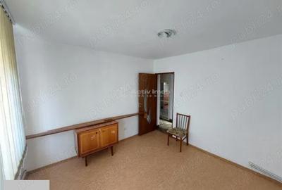 Apartament cu 2 camere decomandat în Unirii Sud - 2