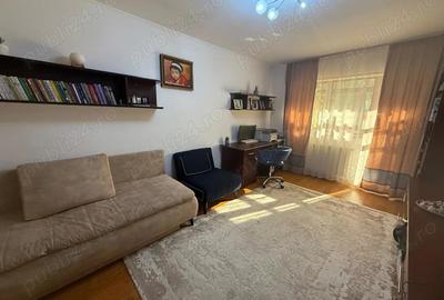 Apartament mobilat 2 camere - decomandat - Sinaia - Etaj 1 - 4