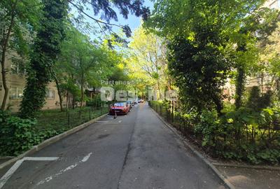 Apartament cu 3 camere circular, mobilat în Berceni - 20