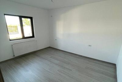 Casa cu teren generos|locatie foarte buna - 11
