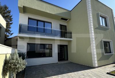Casă cu 4 camere cu Teren 250 Mp în Central