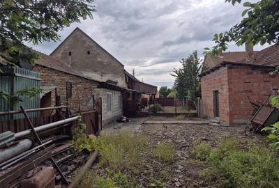 Casă cu 5 camere cu Teren 1870 Mp în Lenauheim - 5
