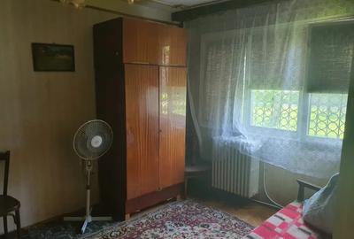 Apartament cu 2 camere, parter, zona Podu Ros - 1