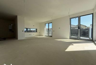 Casă cu 4 camere cu Teren 465 Mp în Sânpetru - 2