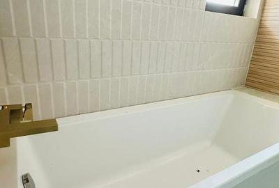 Casă cu 4 camere cu Teren 295 Mp în Central - 3