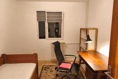 Proprietar închiriez apartament cu 3 camere sector 4 Proprietar închiriez apartament cu 3 camere sector 4 - 4