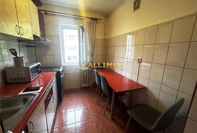 Apartament cu 2 camere decomandat în Republicii - 3