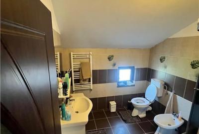 Casă cu 4 camere cu Teren 920 Mp în Hărman - 5