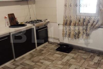 Casă cu 3 camere cu Teren 1700 Mp în Central - 2