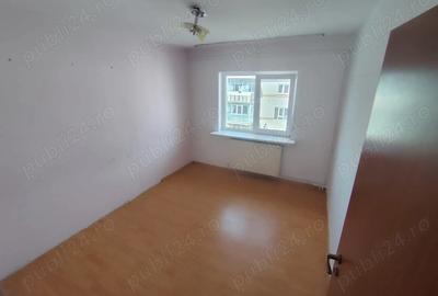 Pitesti, apartament 3 camere, decomandat - 7