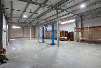 Spațiu comercial, de 550 mp, în Central - 2