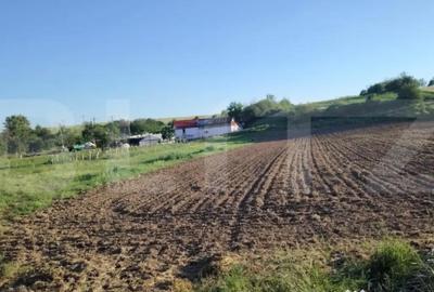 Teren de 2722 mp, în Central - 2