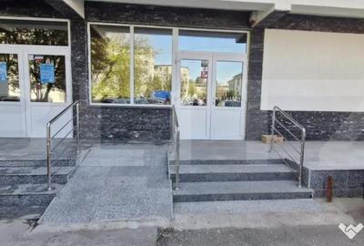 Spațiu comercial, de 100 mp, în Central - 1