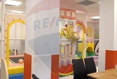 Spatiu comercial de inchiriat - 27