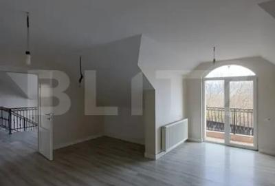 Casă cu 5 camere cu Teren 1590 Mp în Luna - 6