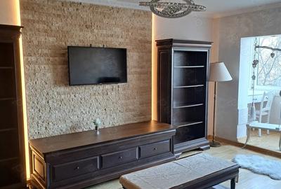 Apartament cu 3 camere decomandat în Baba-Dochia - 2
