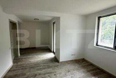 Casă cu 5 camere cu Teren 500 Mp în Central - 12