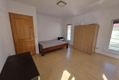 Casă cu 3 camere cu Teren 350 Mp în Florești - 1