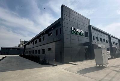 Spațiu comercial, de 3,000 mp, în Central - 9
