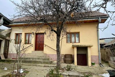 Casă cu 3 camere cu Teren 240 Mp în Șimian - 4