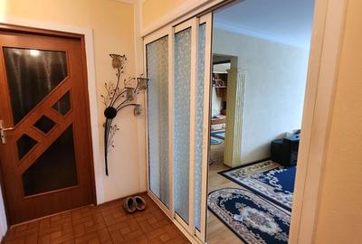Apartament cu 3 camere în Central - 1