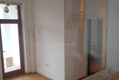 Casa/Vila- 5 camere- Drumul Poienii - 18