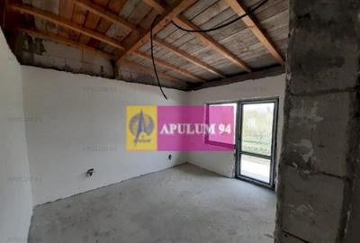 Casă cu 4 camere cu Teren 200 Mp în 1 Decembrie - 8