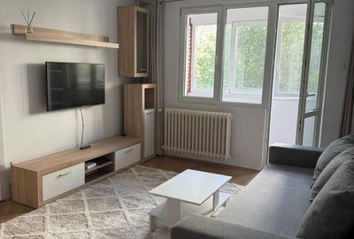 Apartament cu 2 camere semidecomandat în Titan