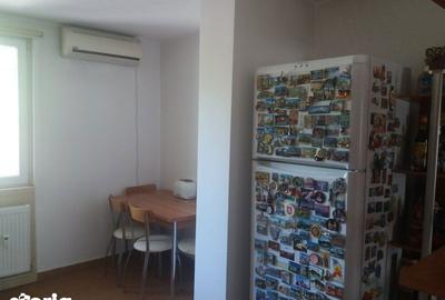 Apartament cu 3 camere decomandat în Drumul Taberei - 4