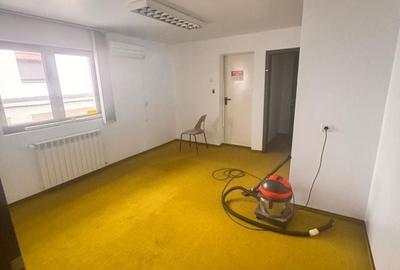 Casă cu 5 camere cu Teren 550 Mp în Zorilor - 3