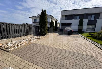 Casă cu 3 camere cu Teren 500 Mp în Central - 2